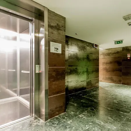 Attico Nel Cuore Di Con Box Privato Per Auto Appartement