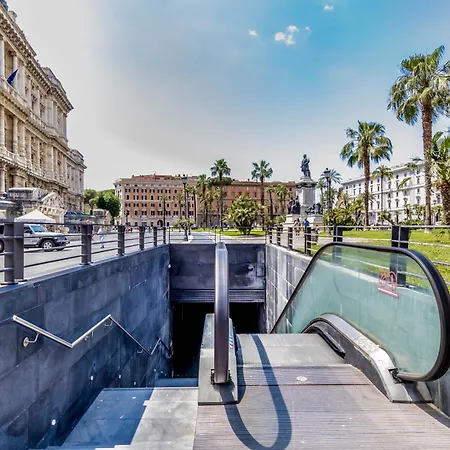 Attico Nel Cuore Di Con Box Privato Per Auto Appartement *