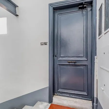 Attico Nel Cuore Di Con Box Privato Per Auto *