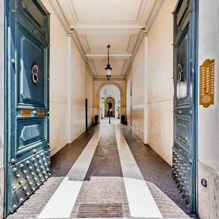 Attico Nel Cuore Di Con Box Privato Per Auto