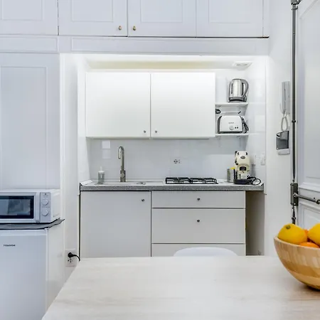 Attico Nel Cuore Di Con Box Privato Per Auto Rome