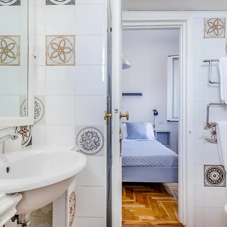 Appartement Attico Nel Cuore Di Con Box Privato Per Auto