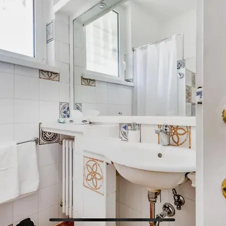 Appartement Attico Nel Cuore Di Con Box Privato Per Auto