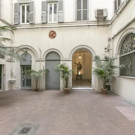 Appartement Attico Nel Cuore Di Con Box Privato Per Auto Rome